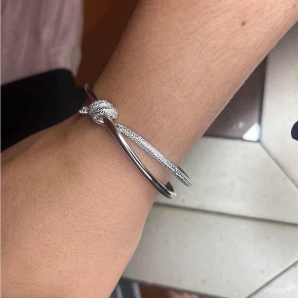 STUNNING SILVER TIFFANY-INSPIRED BRACELETš - Picture 5 of 5